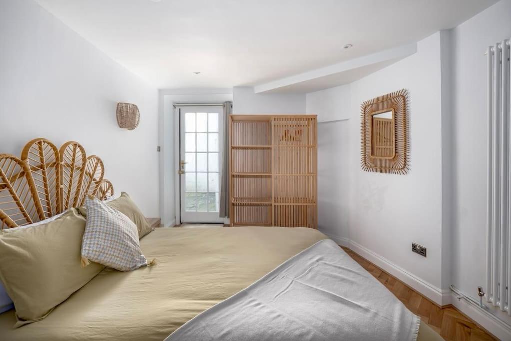 Spacious Apartment - 5 Minutes Walk To Bath Abbey Kültér fotó
