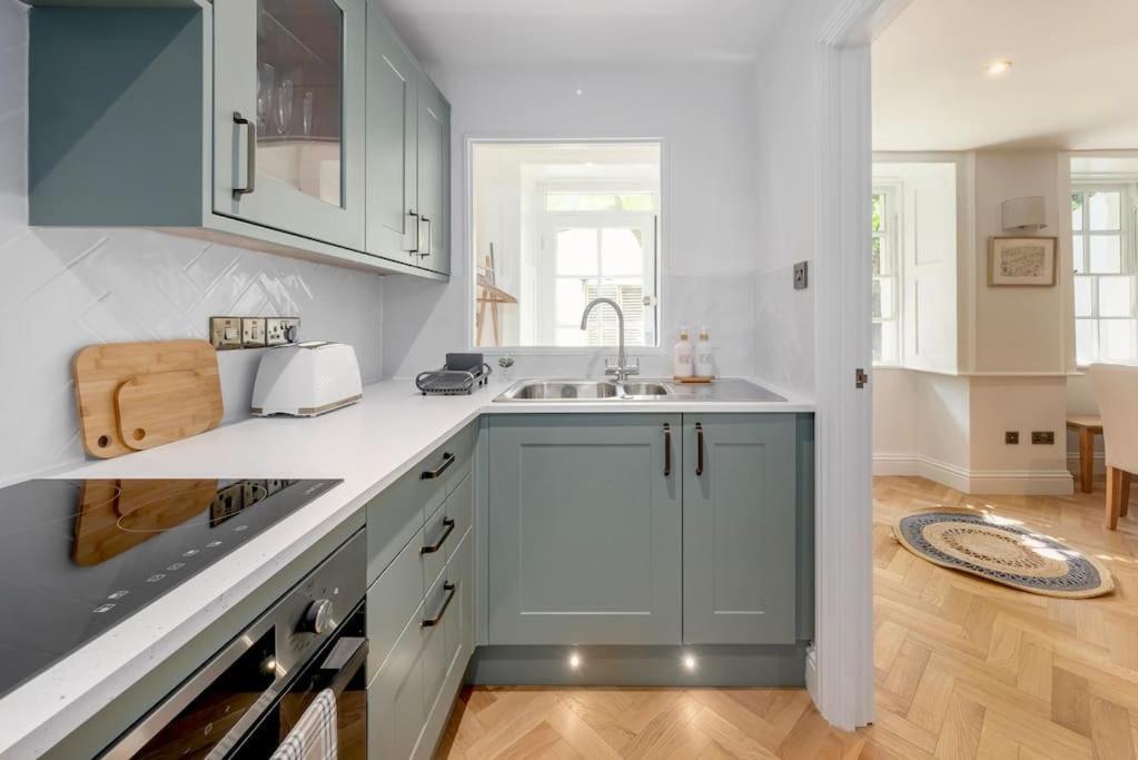 Spacious Apartment - 5 Minutes Walk To Bath Abbey Kültér fotó