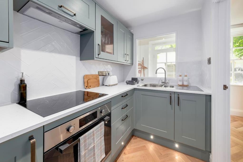 Spacious Apartment - 5 Minutes Walk To Bath Abbey Kültér fotó