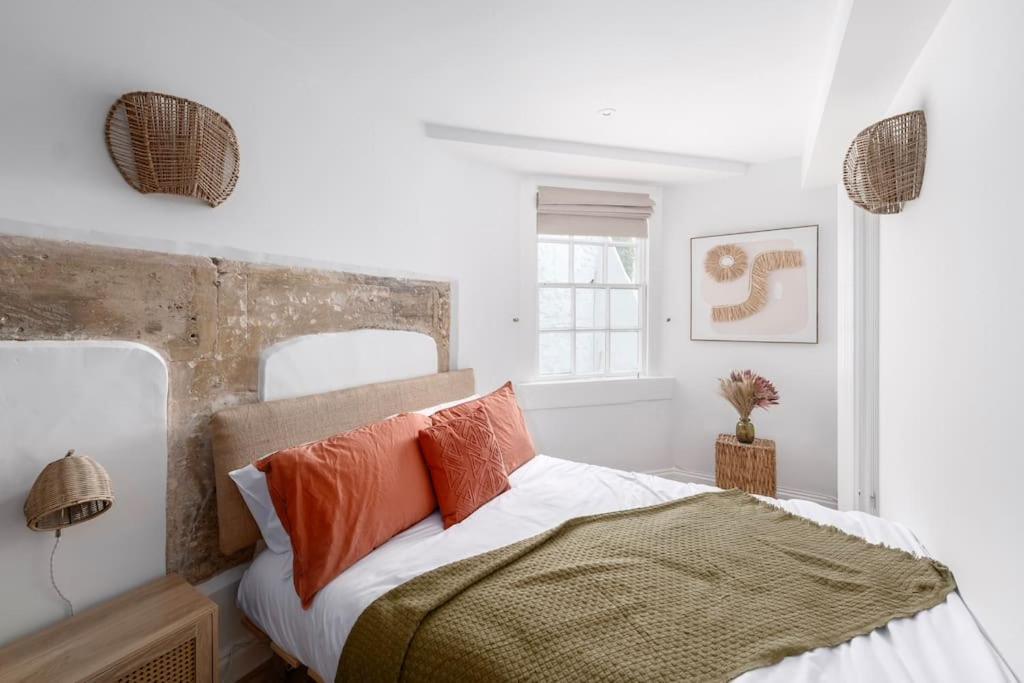Spacious Apartment - 5 Minutes Walk To Bath Abbey Kültér fotó